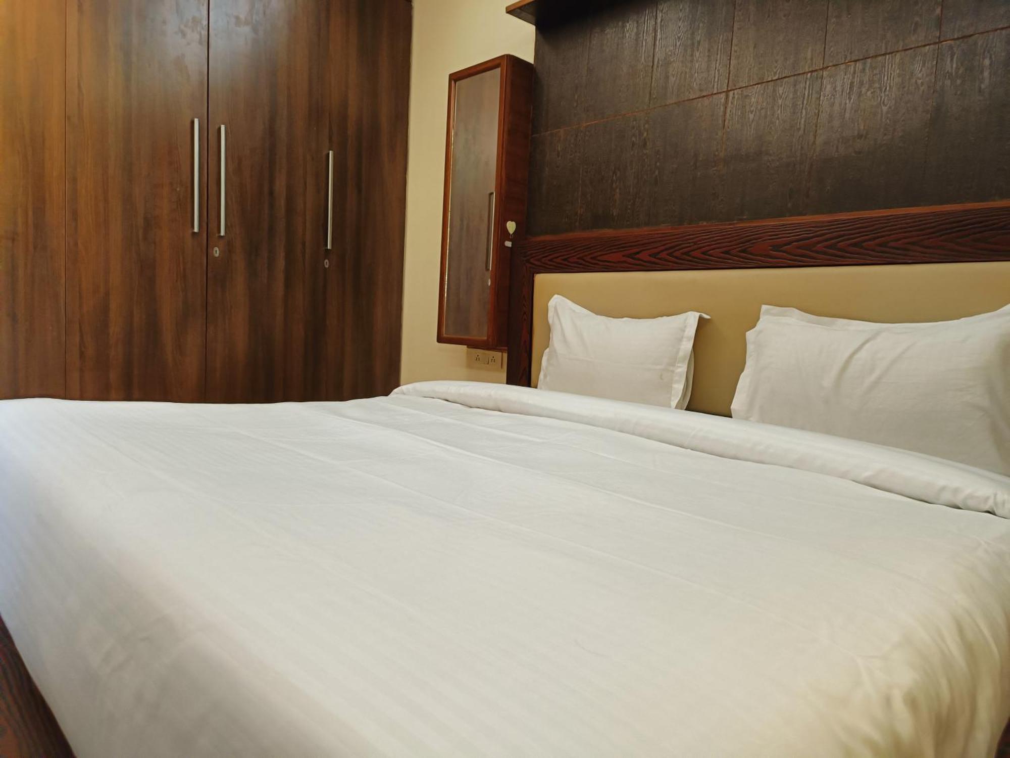 Greenleaf Apartment And Suites, Greater Kailash 1 New Delhi Bagian luar foto