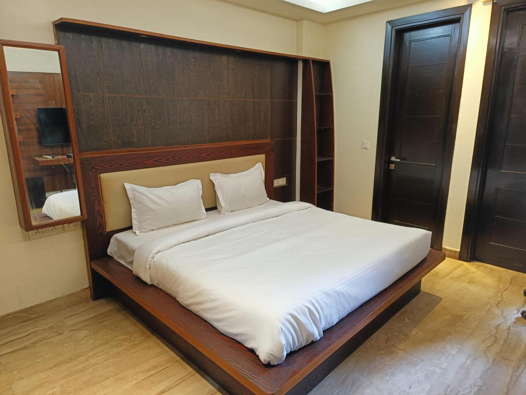 Greenleaf Apartment And Suites, Greater Kailash 1 New Delhi Bagian luar foto